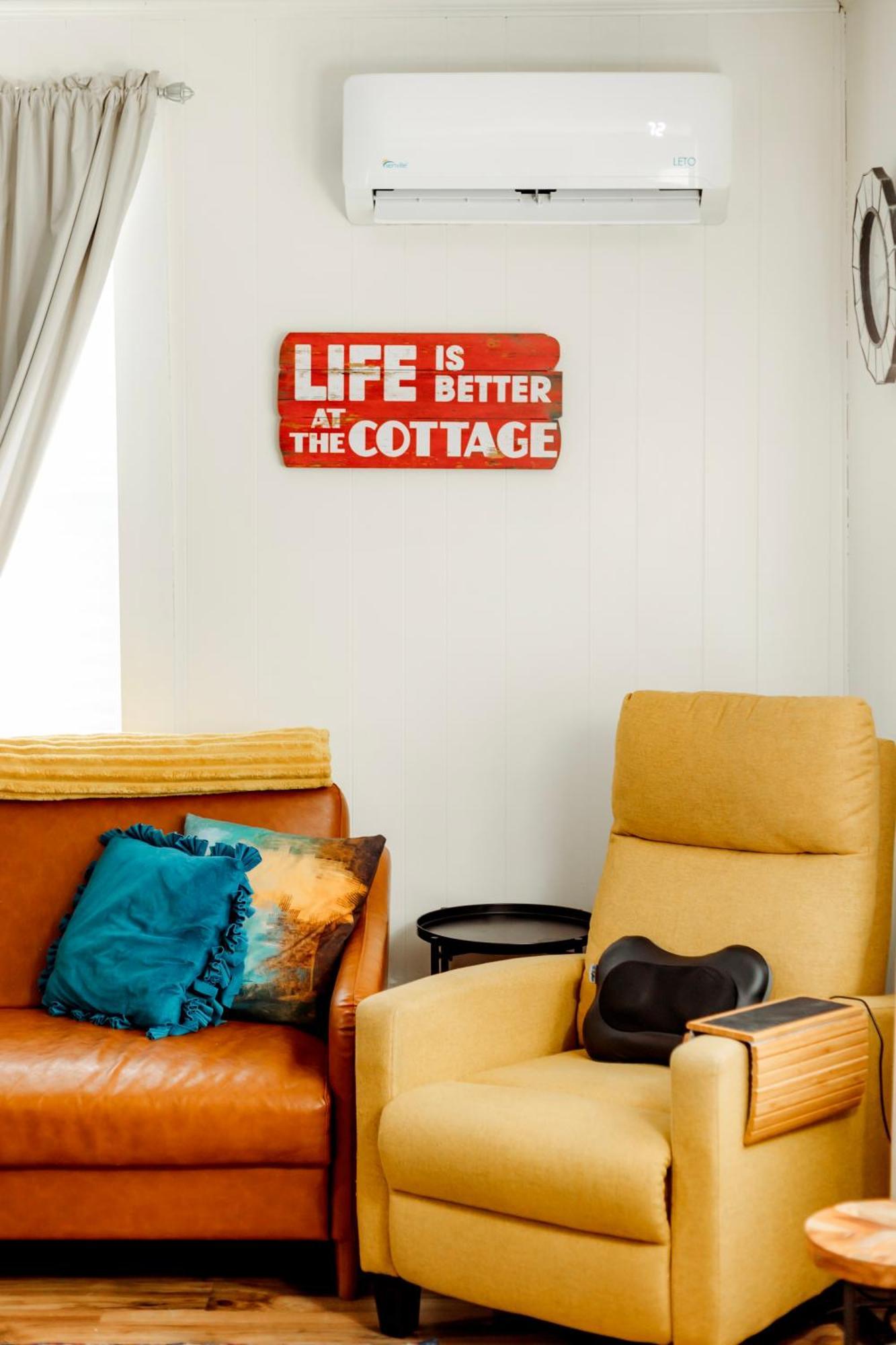 Giggling Creek Cottage - Bedjet! King Sized! Gazebo, 45 Acres, Arcades, Nintendo, More Henry Eksteriør billede